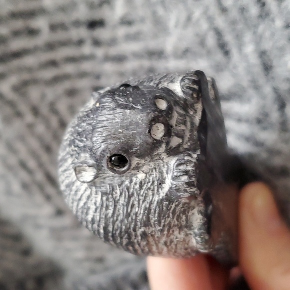 VTG Wolf Original Beaver Sculpture Canadian Resin Cast Carving Figurine - Picture 2 of 9